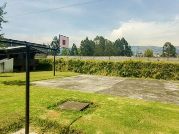 Propiedad Comercial Y/o Vivienda de Venta Sector. Los Chillos