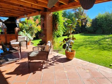 CASA EN VENTA PIEDRA ROJA