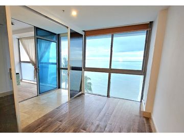 SE VENDE GRAND TOWER M.L. FRENTE AL MAR - PUNTA PACIFICA - OPORTUNIDAD
