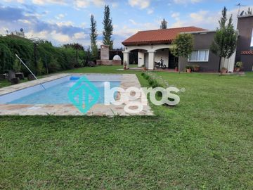 Casa en venta en barrio privado Santa Apolonia - Cerrillos