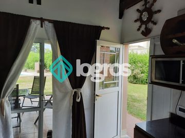 Casa en venta en barrio privado Santa Apolonia - Cerrillos
