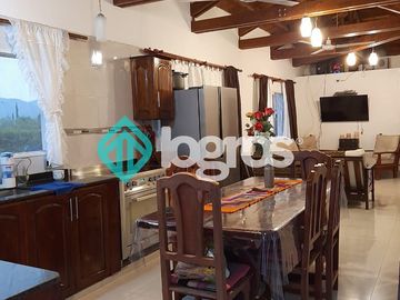 Casa en venta en barrio privado Santa Apolonia - Cerrillos