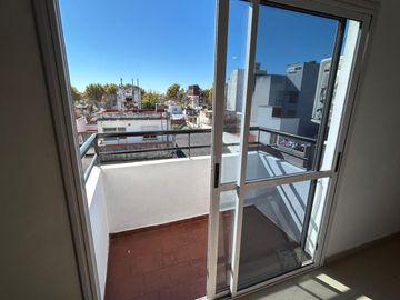 VENTA MONO BALCON TODO LUZ V. SARSFIELD FLORESTA