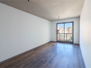 Monoambiente en venta en Caballito con balcon Sol