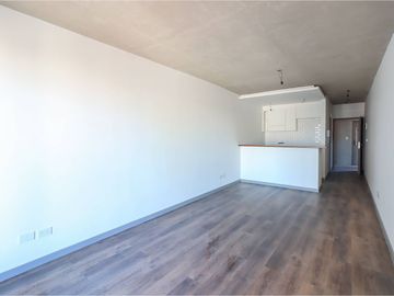 Monoambiente en venta en Caballito con balcon Sol