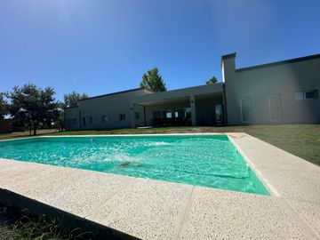 CASA EN FINCAS DE SAN VICENTE