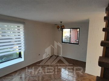 Casa en Venta en Calle Orompello