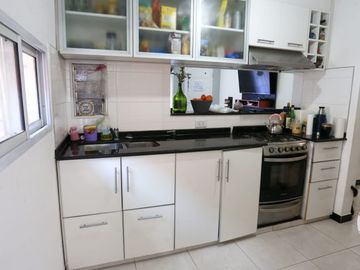 CASA 4 AMBIENTES EN VENTA EN LONGCHAMS  APTA CREDI