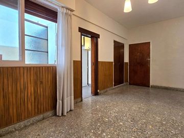 DEPARTAMENTO 2 AMB. PATIO M. CASTRO APTO CREDITO