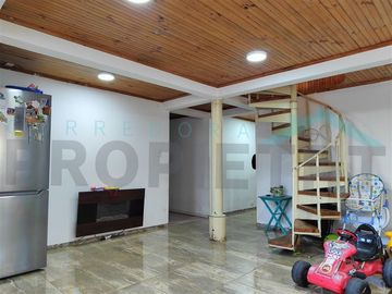 Casa en Venta en Venta Terreno 1000m2 con 2 propiedades, Puente Alto