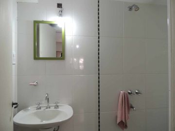 Venta PH 2 Ambientes Frente, barrio San Cayetano
