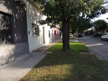 Venta PH 2 Ambientes Frente, barrio San Cayetano