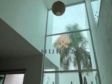 HURBAN VENDE casa en Las Misiones