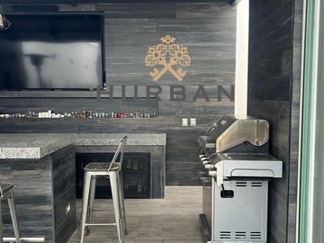 HURBAN VENDE casa en Las Misiones