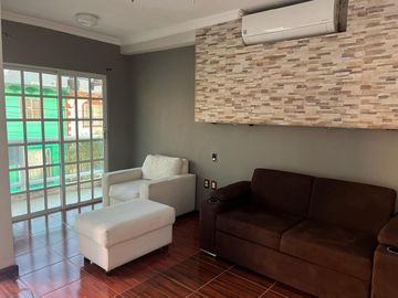 Casa en venta en Fracc. Laguna Real. VERACRUZ, VER. REMODELADA