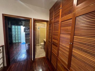 Casa en venta en Fracc. Laguna Real. VERACRUZ, VER. REMODELADA