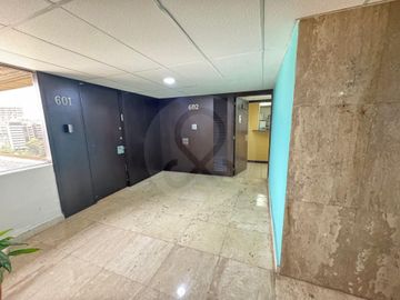 Oficina en venta en Lomas de Tecamachalco