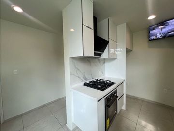 Casa en Venta, céntrica – Cerca del Río de las Avenidas. Remodelada