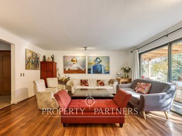 Excelente casa con muy buena ubicación, San Carlos de Apoquindo