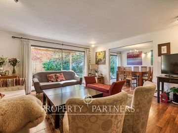 Excelente casa con muy buena ubicación, San Carlos de Apoquindo