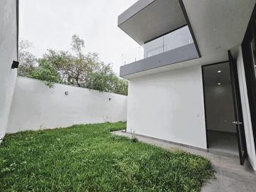 VENTA DE CASA FRACC. AYSSO, CARRETERA NACIONAL, NUEVO LEÓN