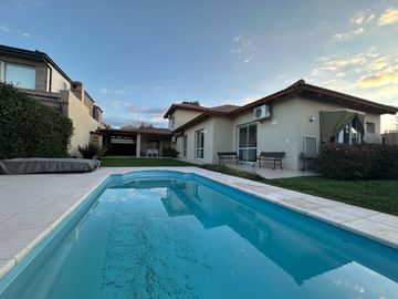 Casa en  venta