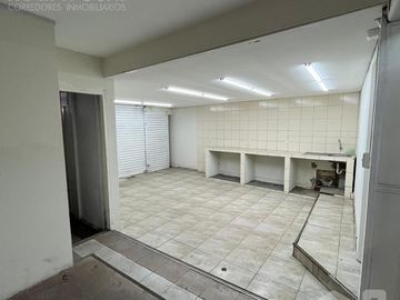 Alquilo local comercial en Av. Benavides 5471 - 5473
