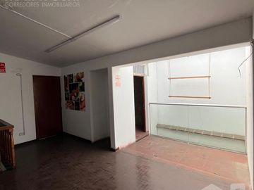 Alquilo local comercial en Av. Benavides 5471 - 5473