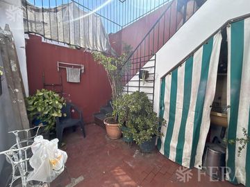 Venta de PH 4 ambientes en Wilde