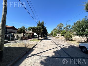Venta de PH 4 ambientes en Wilde