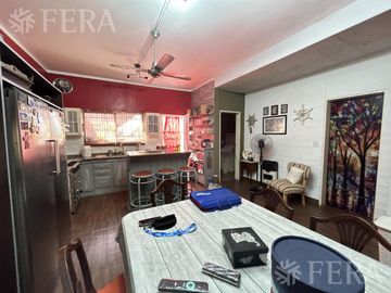 Venta de PH 4 ambientes en Wilde
