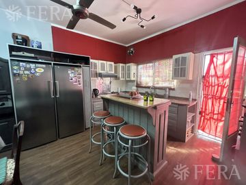 Venta de PH 4 ambientes en Wilde