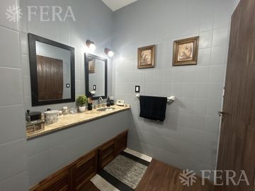 Venta de PH 4 ambientes en Wilde