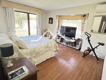 CASA VENTA PIEDRA ROJA CHICUREO 4 DORMITORIOS Y 4 BAÑOS