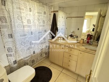 CASA VENTA PIEDRA ROJA CHICUREO 4 DORMITORIOS Y 4 BAÑOS