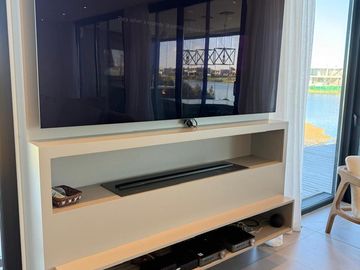 Casa en  venta al lago 4 dormitorio y escritorio