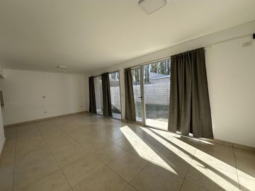 Hermoso Duplex dos dormitorios zona costera