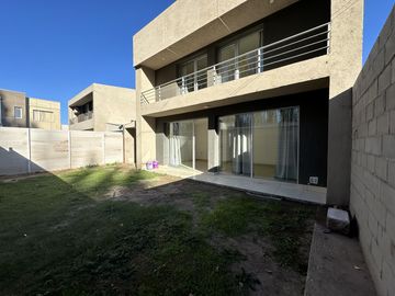 Hermoso Duplex dos dormitorios zona costera