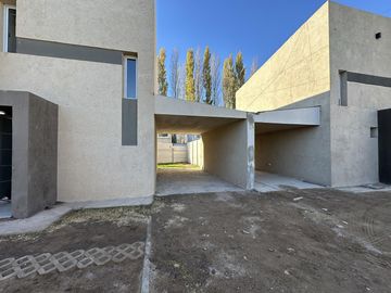 Hermoso Duplex dos dormitorios zona costera