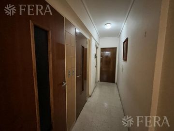 Venta departamento 4 ambientes con balcón en Wilde