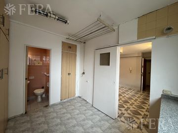 Venta departamento 4 ambientes con balcón en Wilde