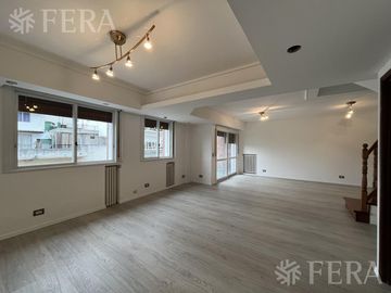 Venta departamento 4 ambientes con balcón en Wilde