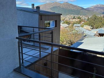 MONOAMBIENTE CON COCHERA Y TERRAZA CON VISTA AL LAGO - 30 M2