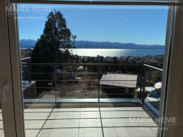MONOAMBIENTE CON COCHERA Y TERRAZA CON VISTA AL LAGO - 30 M2