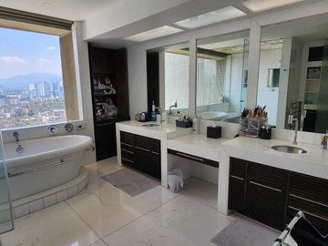 VENTA DEPARTAMENTO  EN TORRE ALTUS, BOSQUES DE LAS LOMAS (R)
