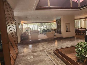 Excelente Casa en Venta Bosques de las Lomas (R)