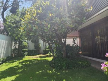 Excelente Casa en Venta Bosques de las Lomas (R)