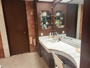 Excelente Casa en Venta Bosques de las Lomas (R)