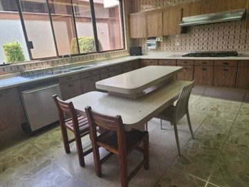 Excelente Casa en Venta Bosques de las Lomas (R)