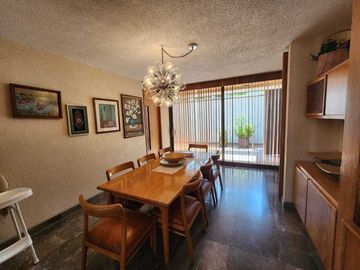 Excelente Casa en Venta Bosques de las Lomas (R)